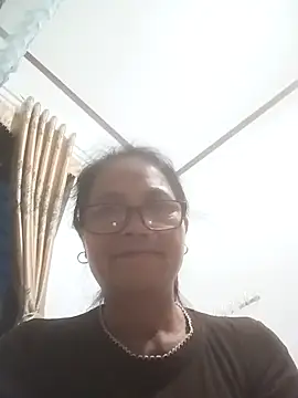 Snapshot of Vieekee chatting on 07-04-26, 10:05 Vieekee online show from 07-04-26, 10:05