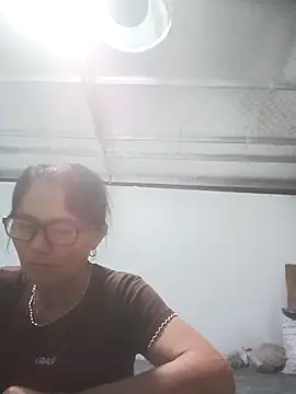 Snapshot of Vieekee chatting on 07-10-26, 01:36 Vieekee online show from 07-10-26, 01:36