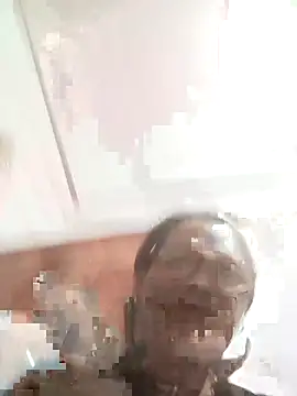 Snapshot of Vieekee chatting on 07-11-26, 01:58 Vieekee online show from 07-11-26, 01:58