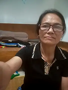 Snapshot of Vieekee chatting on 07-18-26, 10:24 Vieekee online show from 07-18-26, 10:24