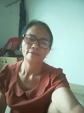 Snapshot of Vieekee chatting on 08-07-26, 03:30 Vieekee online show from 08-07-26, 03:30