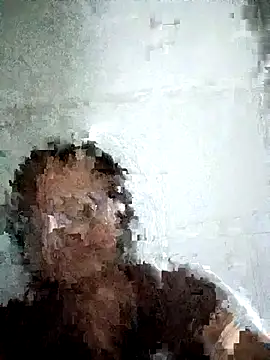 Snapshot of Vieekee chatting on 08-07-26, 09:28 Vieekee online show from 08-07-26, 09:28