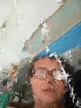 Snapshot of Vieekee chatting on 08-09-26, 03:55 Vieekee online show from 08-09-26, 03:55