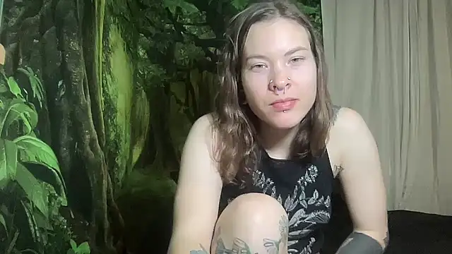 mo0ngoddess online show from 01-16-25, 05:21