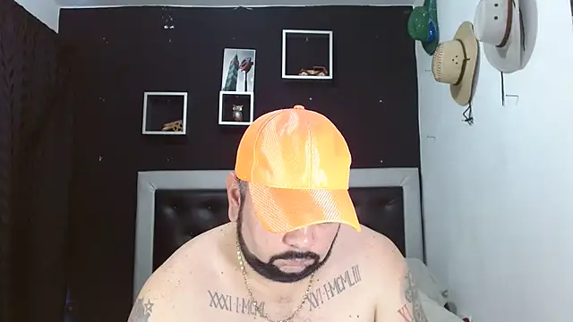 Snapshot of perverseveteranmanxxx chatting on 02-13-25, 05:54 perverseveteranmanxxx online show from 02-13-25, 05:54