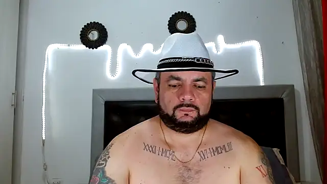 perverseveteranmanxxx online show from 10-18-25, 04:04