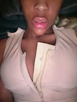 Snapshot of Africandollxxx chatting on 07-14-26, 01:08 Africandollxxx online show from 07-14-26, 01:08
