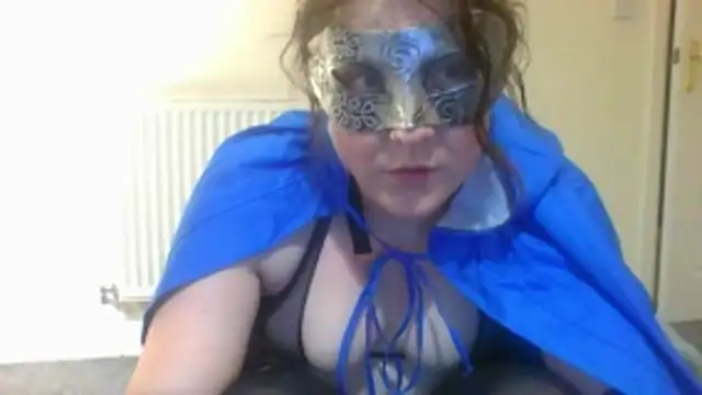 Snapshot of silvercurved chatting on 05-11-26, 12:27 silvercurved online show from 05-11-26, 12:27
