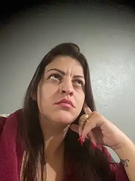 Snapshot of sweet_milenaa chatting on 05-31-26, 03:41 sweet milenaa online show from 05-31-26, 03:41
