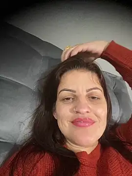Snapshot of sweet_milenaa chatting on 06-01-26, 01:02 sweet milenaa online show from 06-01-26, 01:02