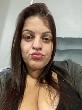 Snapshot of sweet_milenaa chatting on 06-30-26, 12:28 sweet milenaa online show from 06-30-26, 12:28