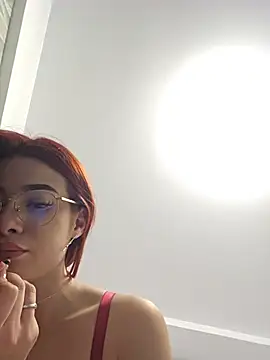 Snapshot of VipFOXXY chatting on 07-06-26, 09:06 VipFOXXY online show from 07-06-26, 09:06