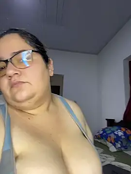 marianacooper1234 online show from 06-10-26, 04:39