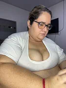 marianacooper1234 online show from 06-12-26, 03:55