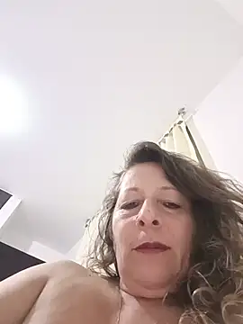 Snapshot of Nikki_milf69 chatting on 06-10-26, 04:56 Nikki milf69 online show from 06-10-26, 04:56