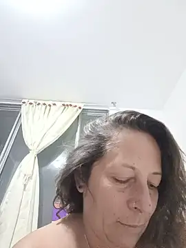 Snapshot of Nikki_milf69 chatting on 06-17-26, 05:54 Nikki milf69 online show from 06-17-26, 05:54