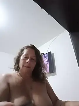 Snapshot of Nikki_milf69 chatting on 06-22-26, 06:10 Nikki milf69 online show from 06-22-26, 06:10