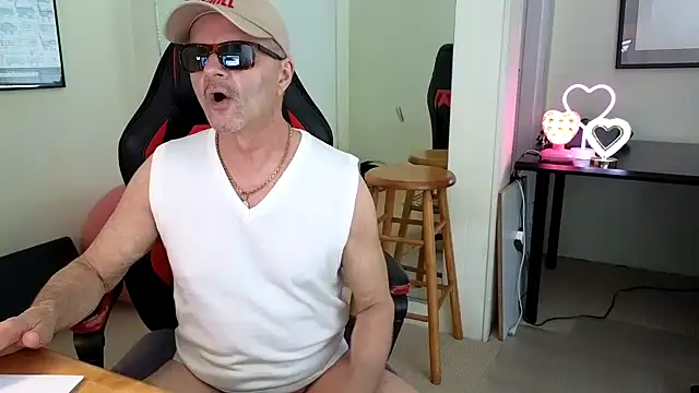 hotdadbod online show from 01-31-25, 09:16
