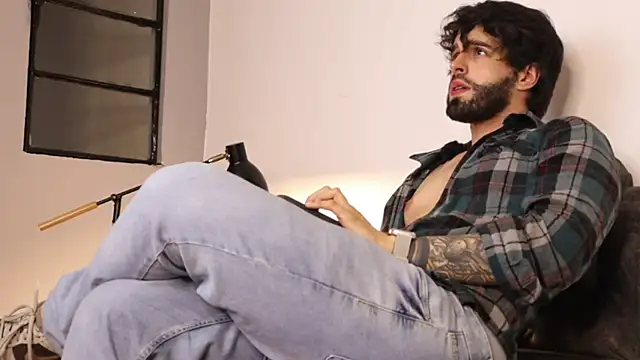 JuanMillano online show from 05-30-26, 01:35