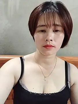 Snapshot of se-xy12 chatting on 05-14-26, 07:15 se-xy12 online show from 05-14-26, 07:15