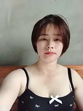 Snapshot of se-xy12 chatting on 06-17-26, 03:20 se-xy12 online show from 06-17-26, 03:20