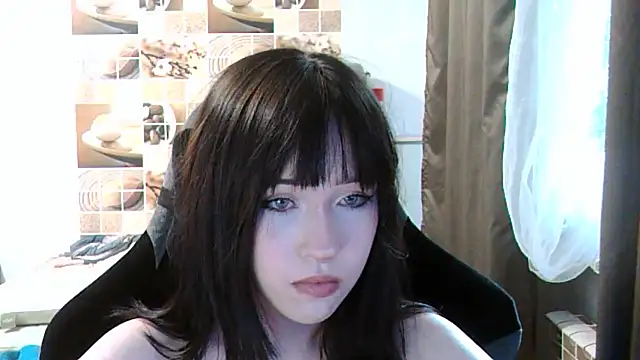 Snapshot of NoirEva chatting on 06-18-26, 04:33 NoirEva online show from 06-18-26, 04:33