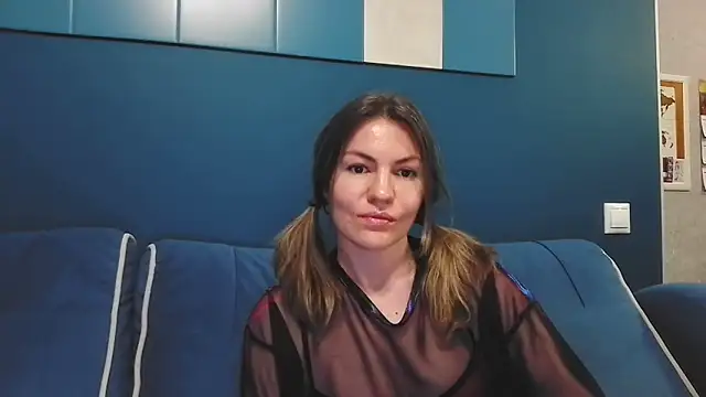 Margarett online show from 05-12-26, 06:38