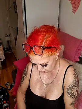 AshleyGinger   online show from 06-20-26, 07:38