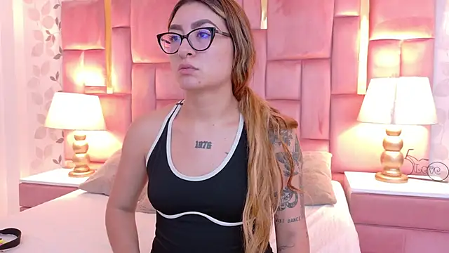 LiahRose  online show from 06-01-26, 11:06