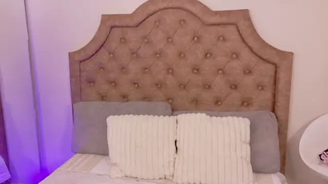 Snapshot of SophiaCollinss chatting on 05-28-26, 06:16 SophiaCollinss online show from 05-28-26, 06:16