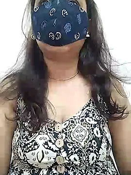 Snapshot of hot_kiran2000 chatting on 05-14-26, 10:11 hot kiran2000 online show from 05-14-26, 10:11