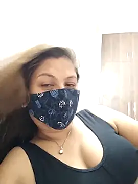 Snapshot of hot_kiran2000 chatting on 05-23-26, 06:45 hot kiran2000 online show from 05-23-26, 06:45