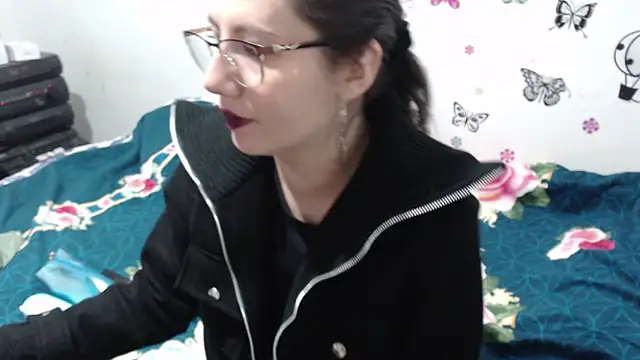 Snapshot of natasha_sex1 chatting on 10-21-25, 05:13 natasha sex1 online show from 10-21-25, 05:13