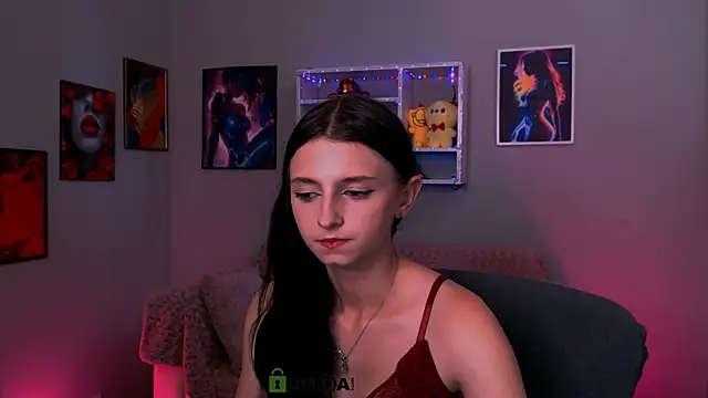 caroline honeyy online show from 06-11-26, 12:47