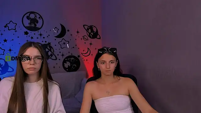 caroline honeyy online show from 07-20-26, 10:18