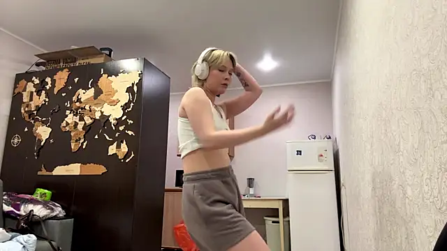 CuteLilit online show from 06-07-26, 06:33