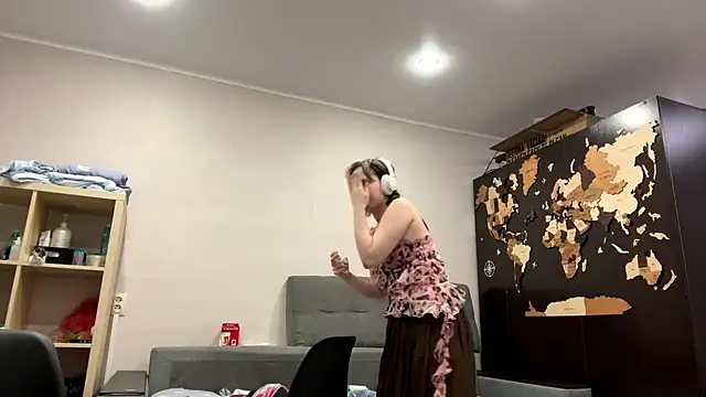 CuteLilit online show from 06-12-26, 06:07