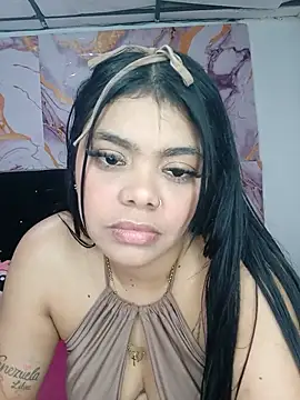luxuryluna online show from 06-25-26, 11:42