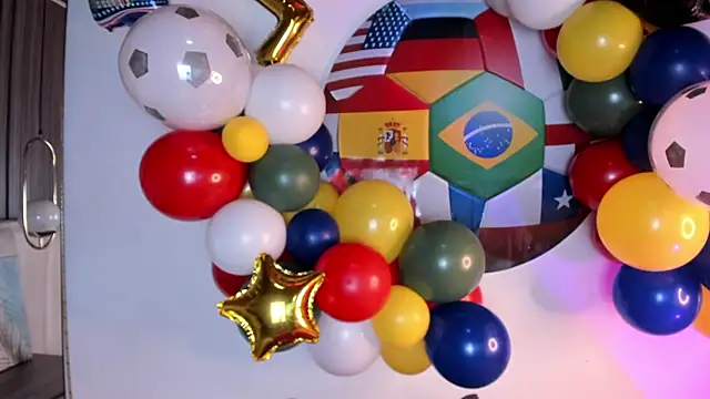 Emmarios qm online show from 06-19-26, 11:52