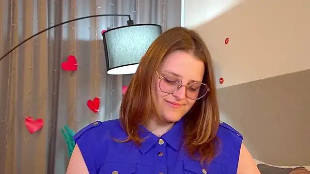 AlexaAvery online show from 05-19-26, 11:49