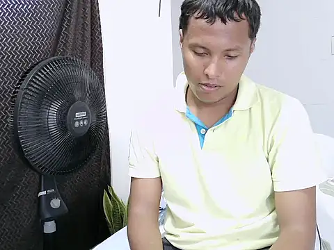 Snapshot of tovarsexy28 chatting on 05-19-26, 04:24 tovarsexy28 online show from 05-19-26, 04:24