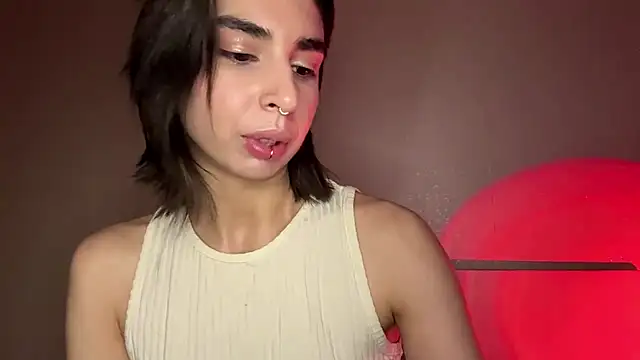JessiaRuezga online show from 05-15-26, 12:34