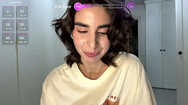 JessiaRuezga online show from 06-24-26, 12:15