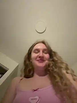 pr1ncess mads17 online show from 05-15-26, 11:45