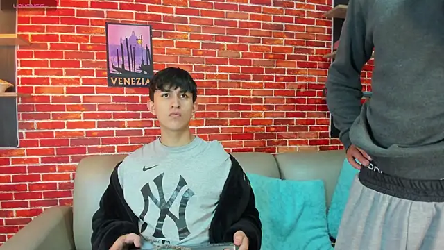 Hoot boyss  online show from 06-02-26, 08:00