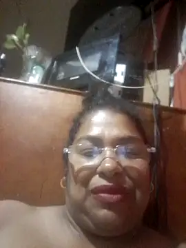Snapshot of Megansquirt69 chatting on 05-27-26, 01:57 Megansquirt69 online show from 05-27-26, 01:57