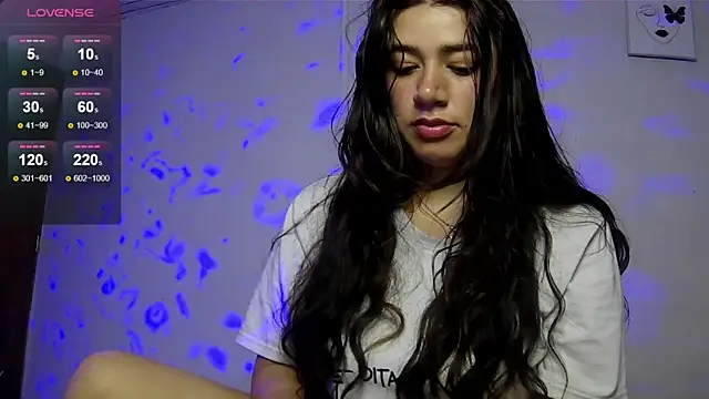 Snapshot of alythia chatting on 06-26-26, 12:59 alythia online show from 06-26-26, 12:59