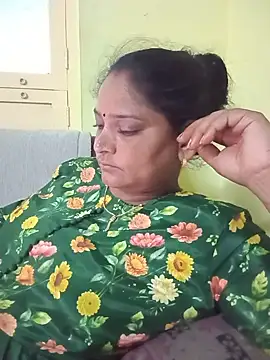 mynatamil143 online show from 06-11-26, 01:49