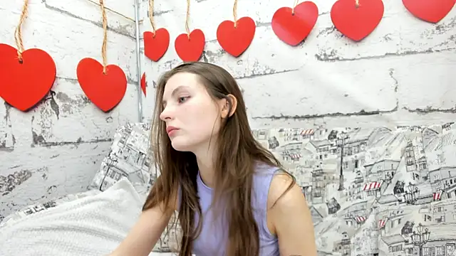 Shyly  Lisa online show from 06-26-26, 01:21