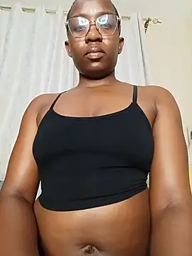 Snapshot of Miss-Temptasion chatting on 06-16-26, 02:41 Miss-Temptasion online show from 06-16-26, 02:41